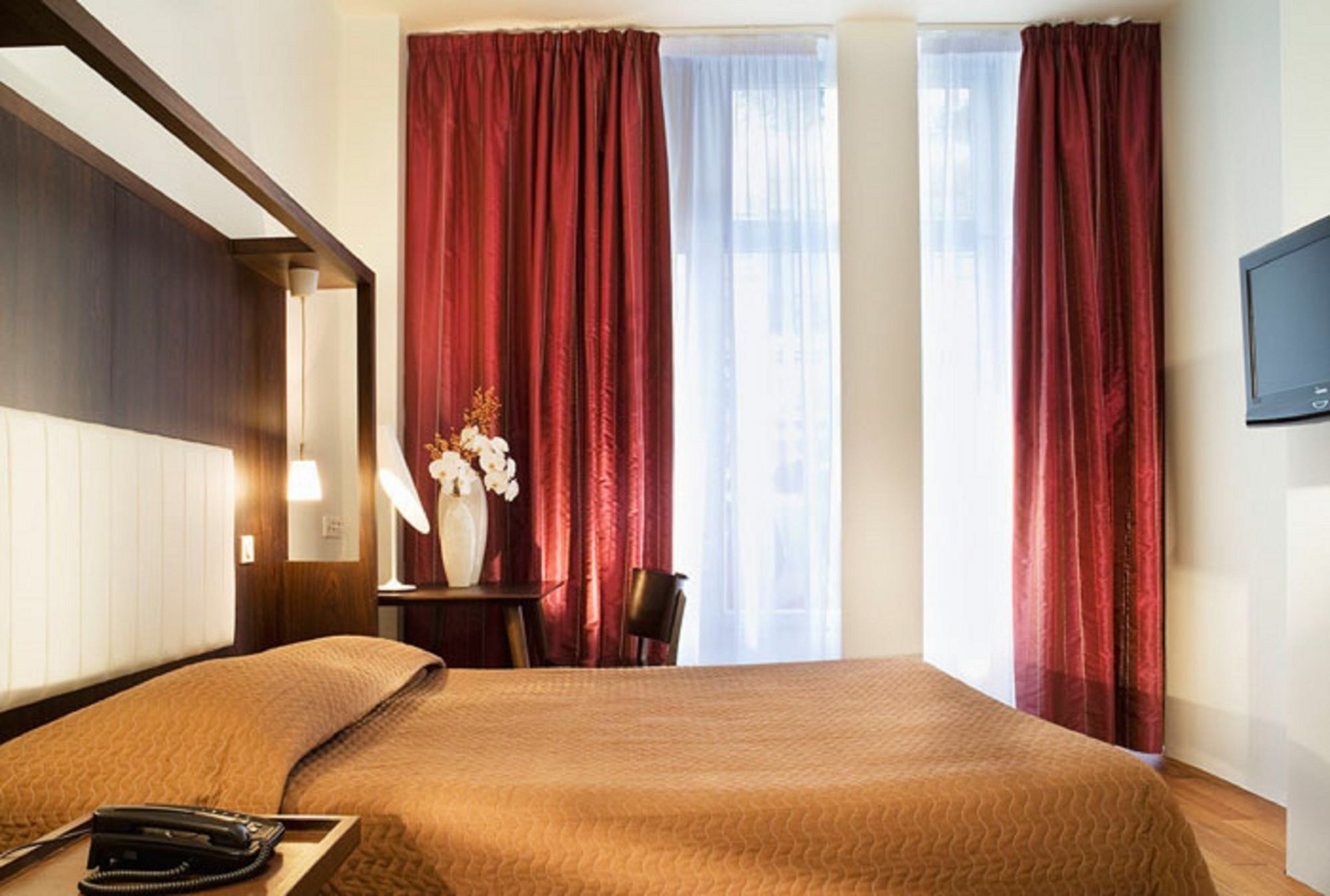 Avalon Gare Du Nord Hotel Paris